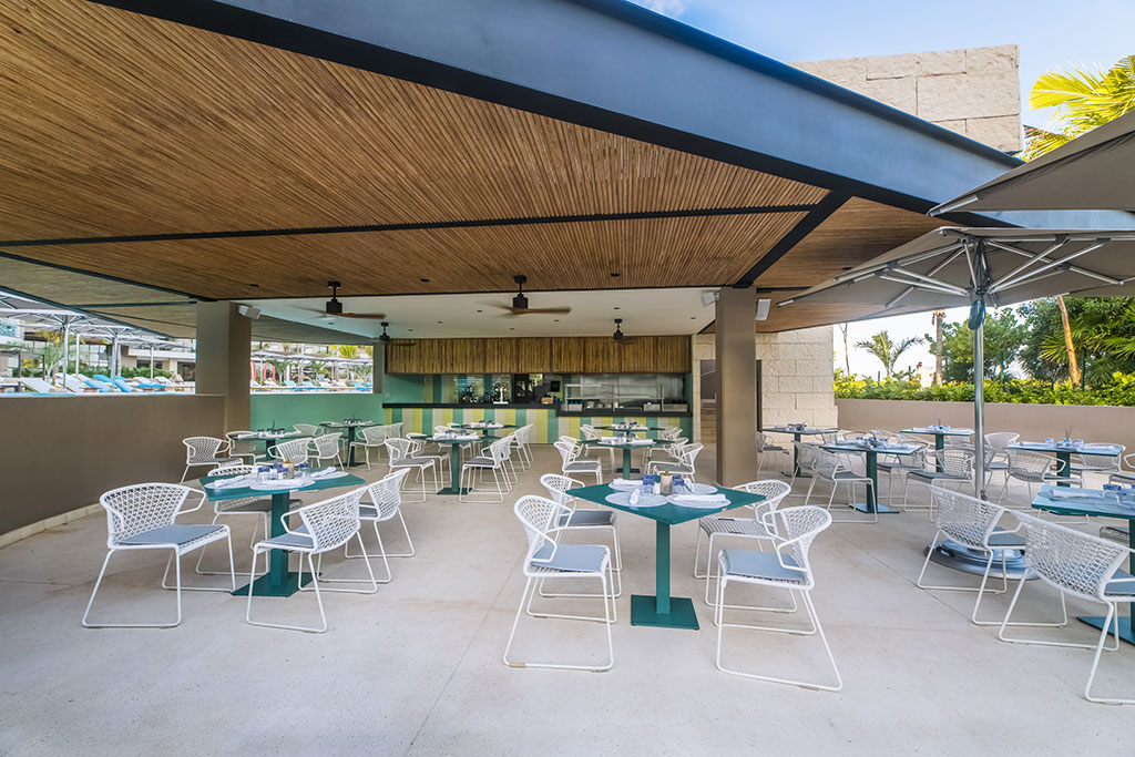 ESTUDIO PLAYA MUJERES | ESPM Bikini Azul PoolSide Restaurant 7